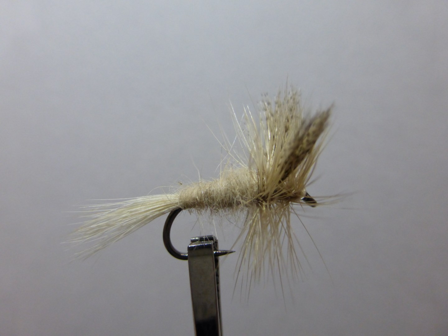 Size 16 Light Cahill Barbless